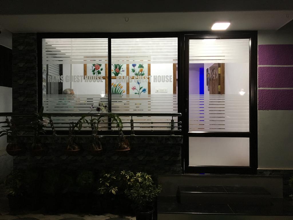 Rams Guest House Near Lulu Mall Thiruvananthapuram Extérieur photo